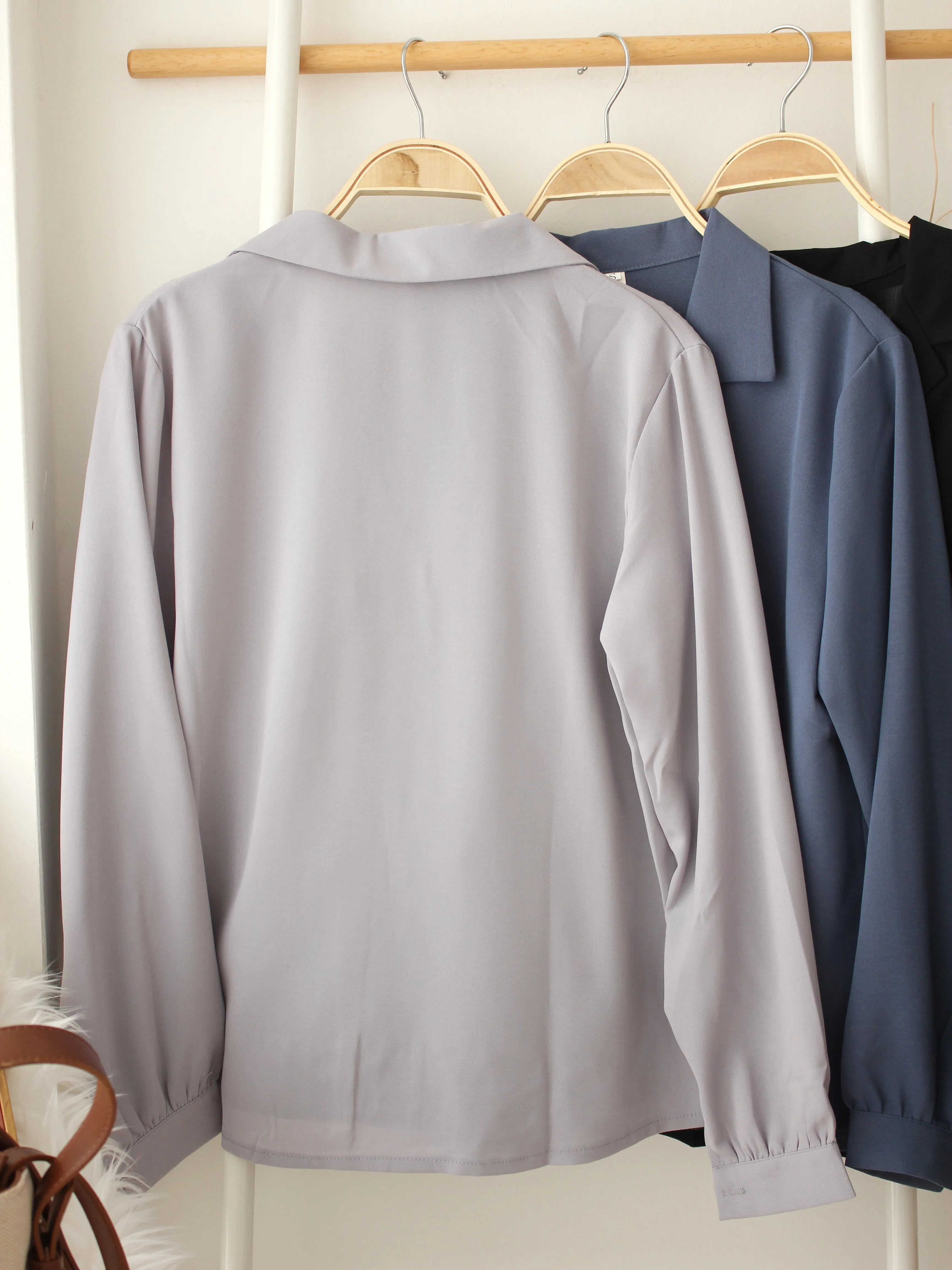 ELINIE Collar Blouse (Anti- Wrinkle Fabric)