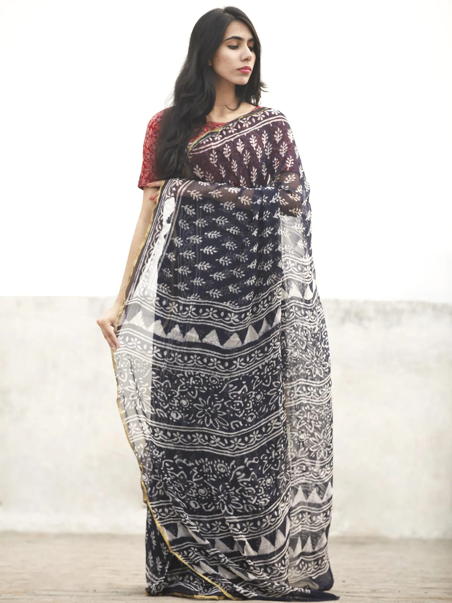 Navy Blue white Hand Block Printed Chiffon Saree With Zari Border - S031702603