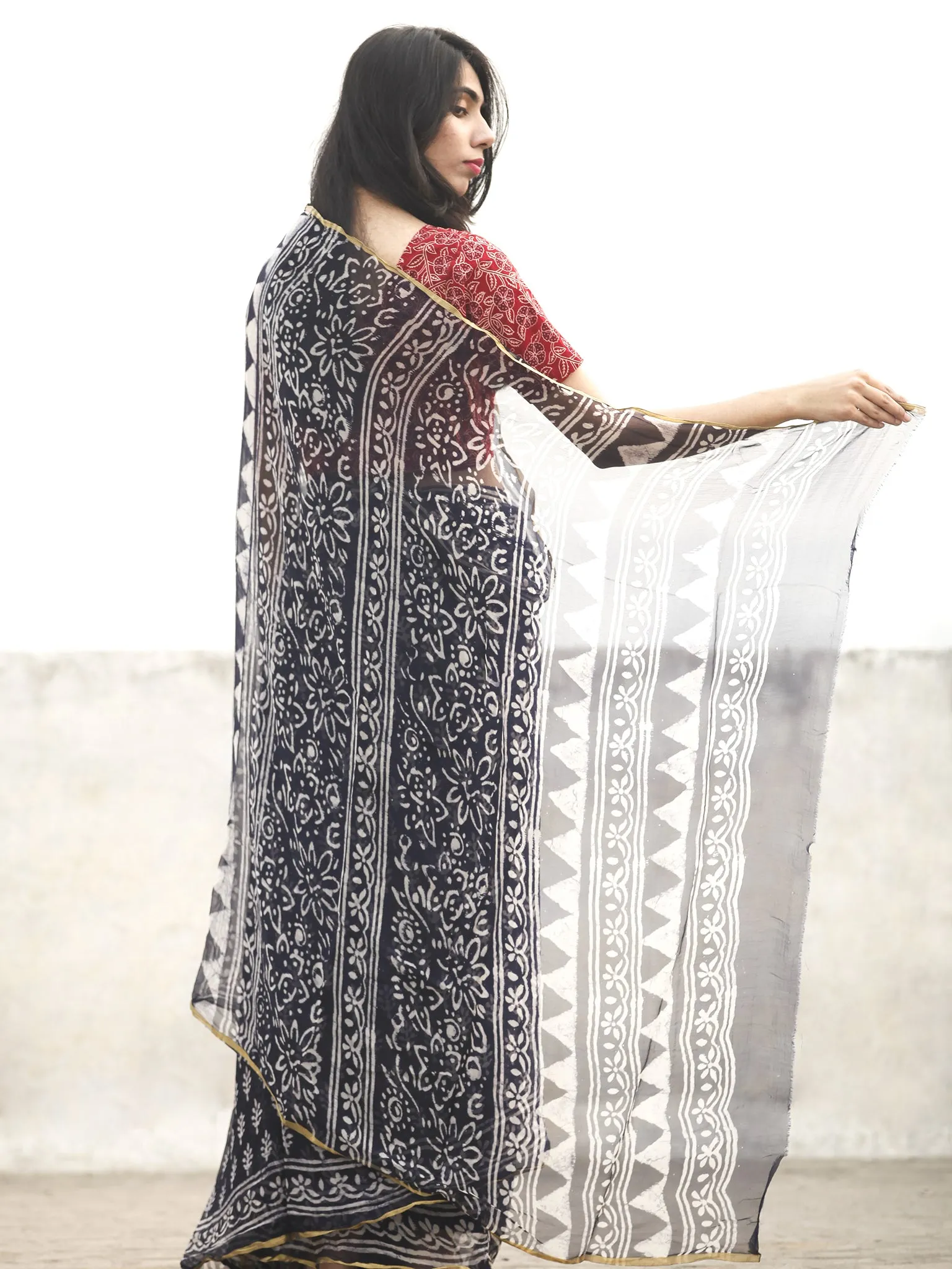 Navy Blue white Hand Block Printed Chiffon Saree With Zari Border - S031702603