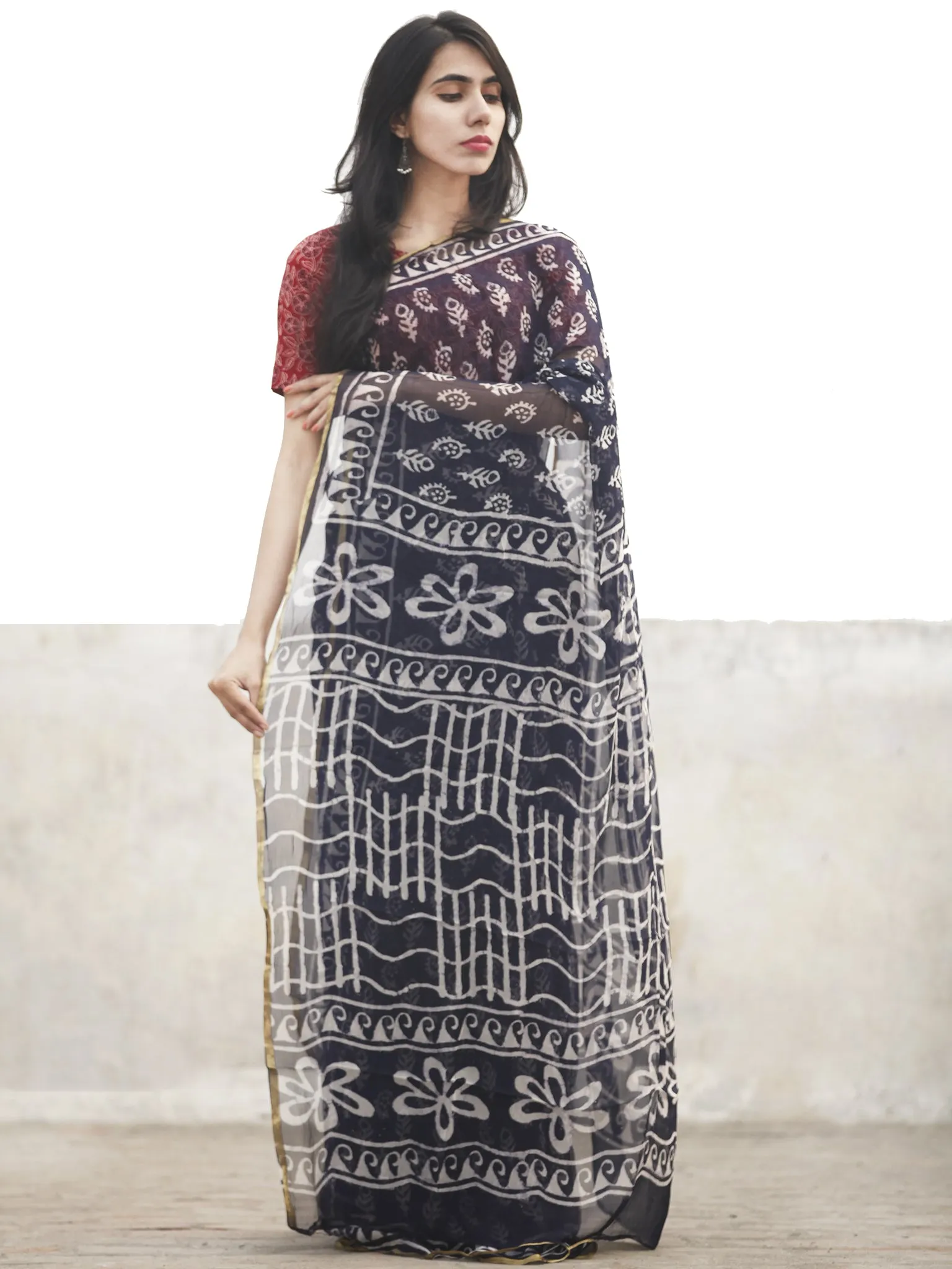 Navy Blue White Hand Block Printed Chiffon Saree With Zari Border - S031702606