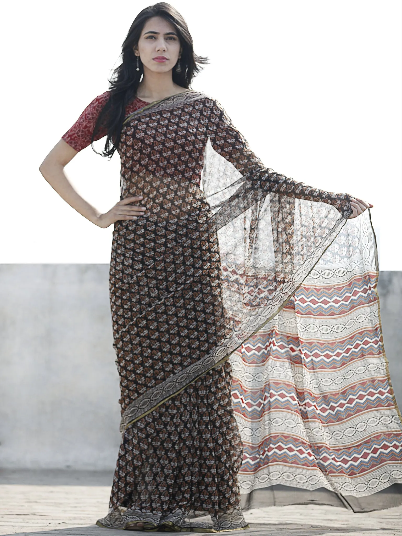 Navy Blue white Hand Block Printed Chiffon Saree With Zari Border - S031702615